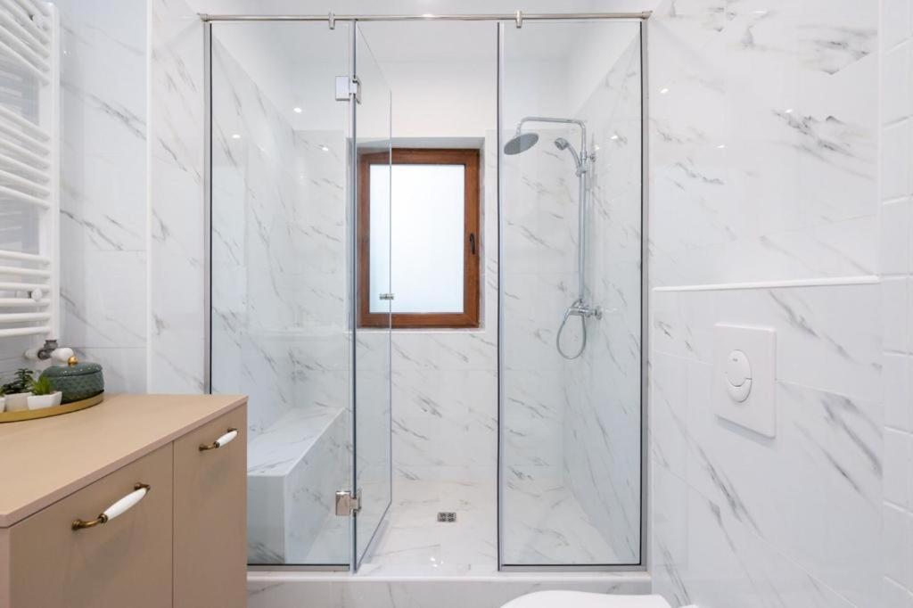 Wonderful Victorie Apartment Букурещ Екстериор снимка